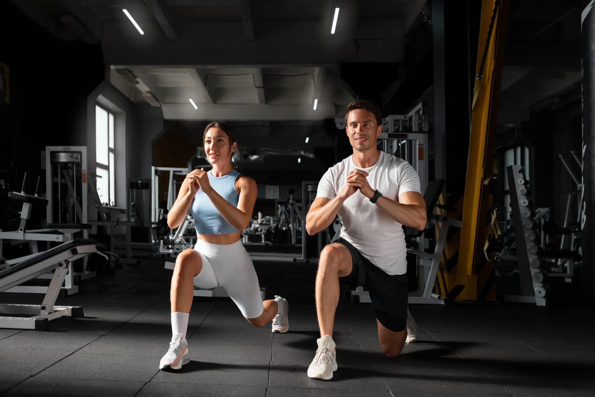 Sancak Aven Fitness Studio'da antrenör eşliğinde çalışma